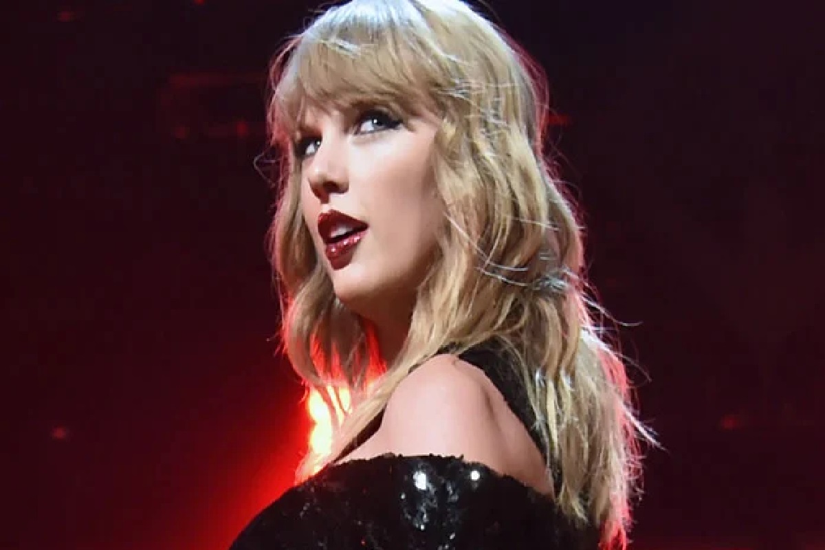 Swifties left ‘mortified’ by irresponsible fan during ‘The Eras Tour’ in Paris